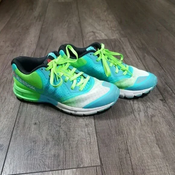 Women's Reebok One Guide Sneakers Size 7 - Picture 2 of 9